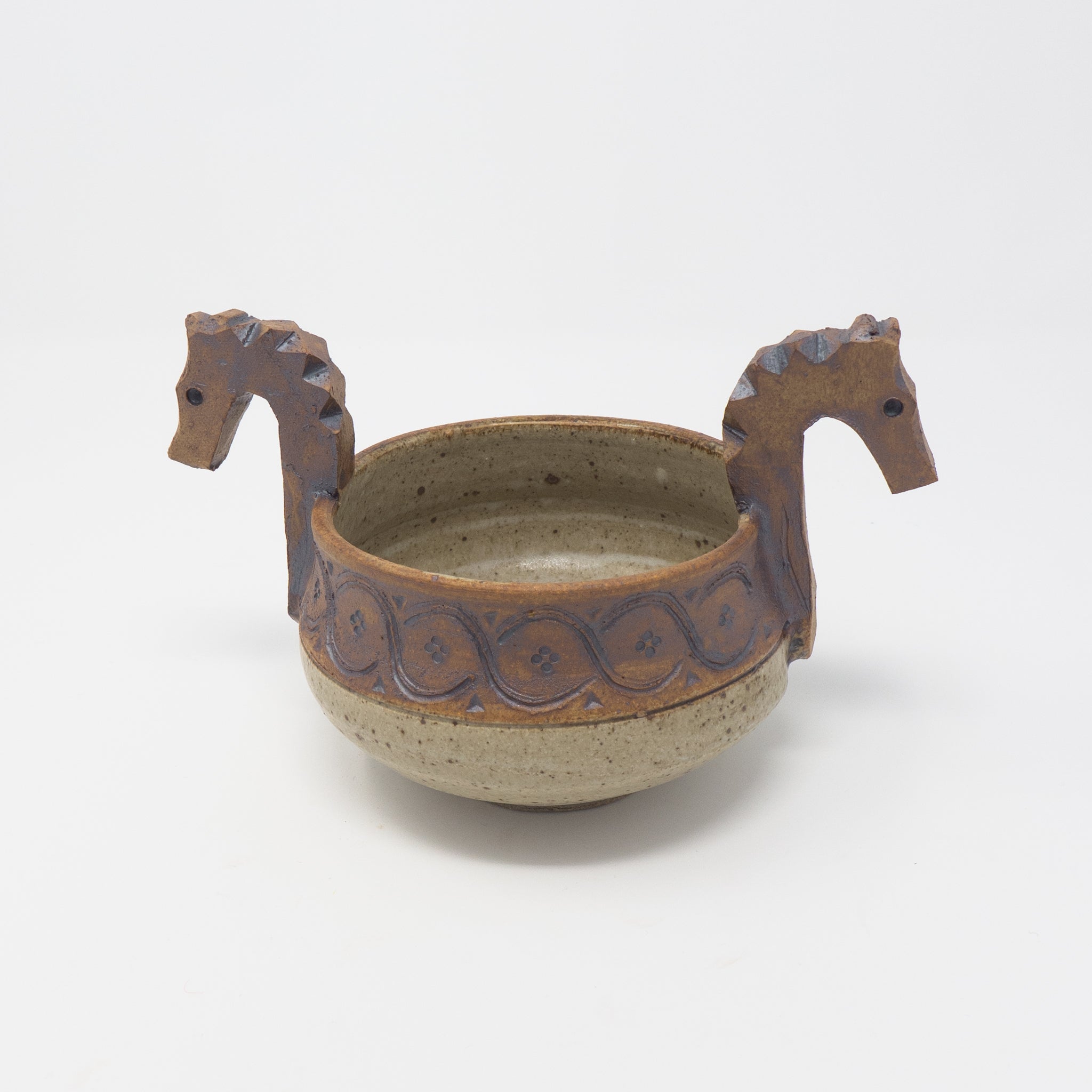 Small Two Horse Head Ale Bowl