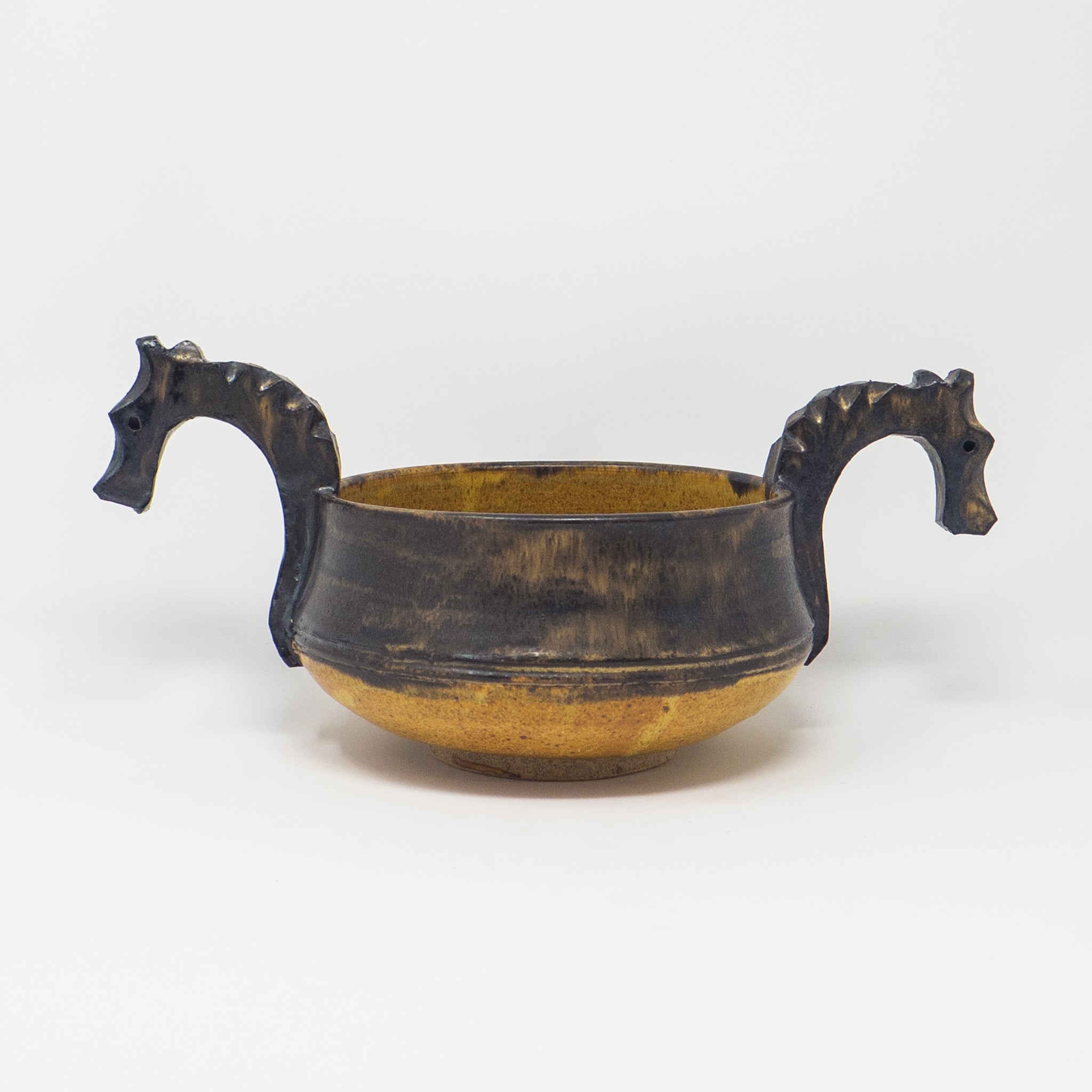 Large Two Horse Head Ale Bowl